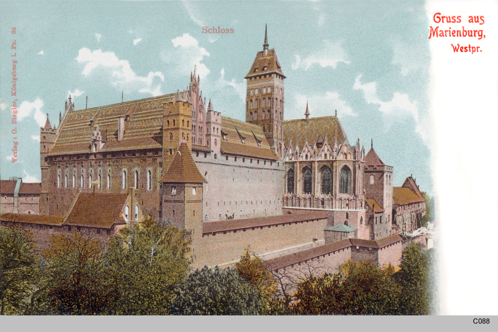 Marienburg, Hochschloss und Schlosskirche von  Südosten