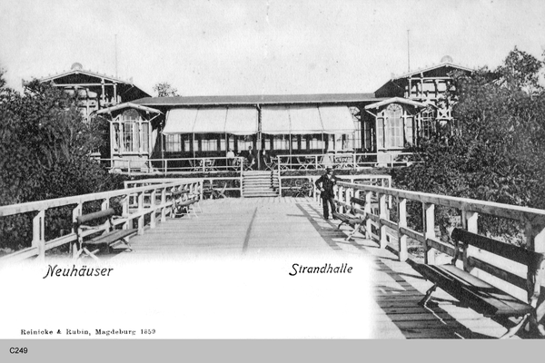 Neuhäuser, Strandhalle, Landseite