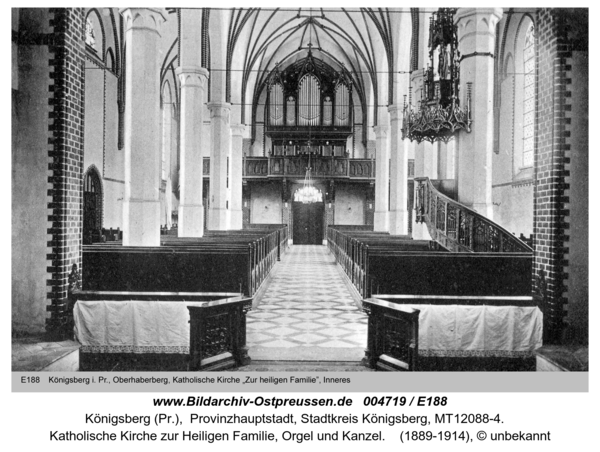 Königsberg, Katholische Kirche zur Heiligen Familie, Orgel und Kanzel