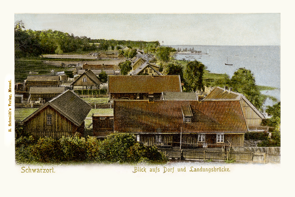 Schwarzort, Blick auf's Dorf und Landungsbrücke