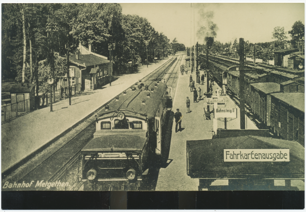 Metgethen, Bahnhof, Blick von der Brücke auf die Bahnsteige