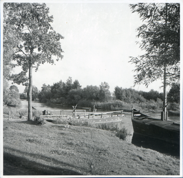 Minge, Fähre über die Minge