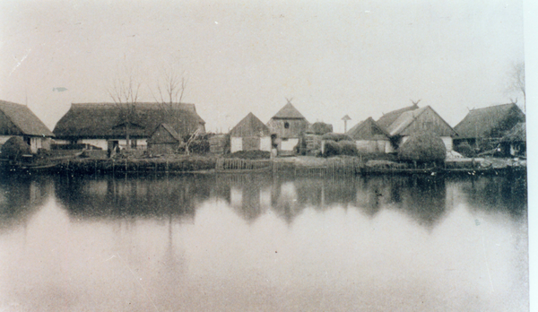 Tawe, Fischerdorf an der Tawelle-Blick vom Kanal auf die Südseite