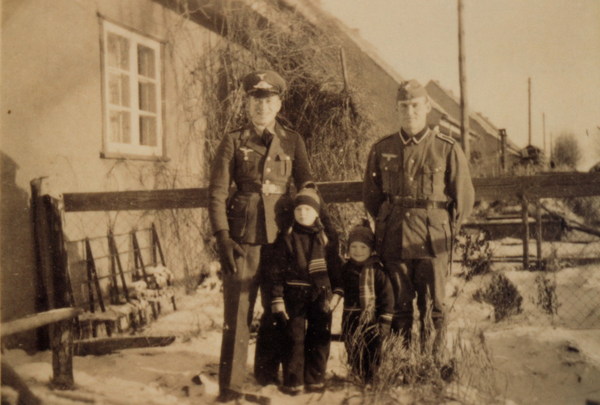 Loye, Otto Kubeit und Töchter und Willi Herberger