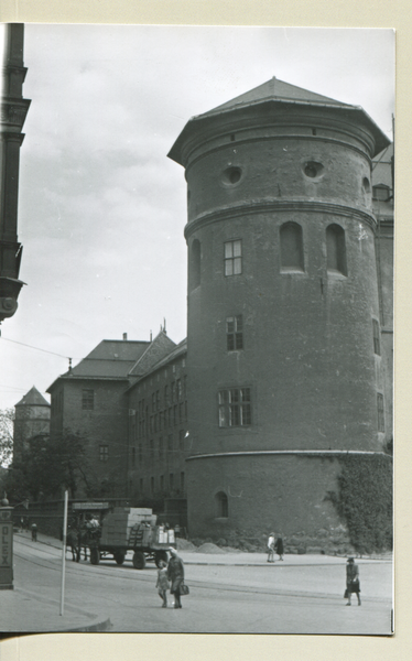 Königsberg (Pr.), Schloßstraße mit Schloß