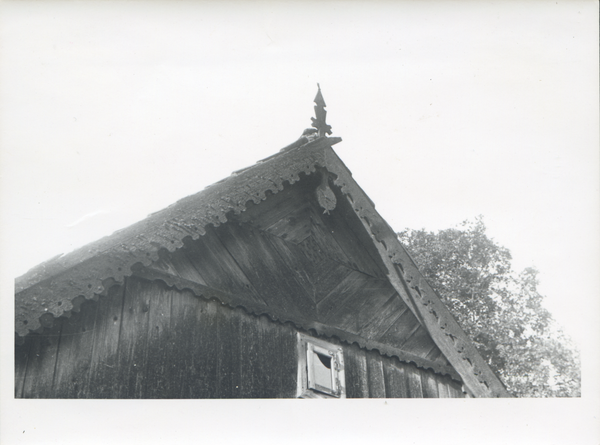 Wittenwalde, Haus mit Rautengiebel und Giebelzier