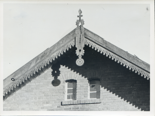 Duneiken Kr. Treuburg, Haus mit Giebelzier