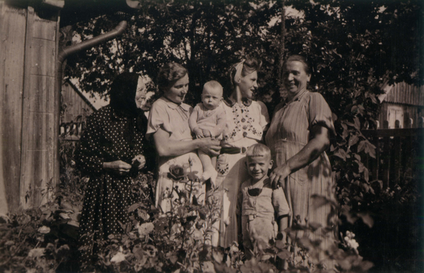 Karkeln, Fischerfamilie Fritz Pietsch hat Besuch bekommen