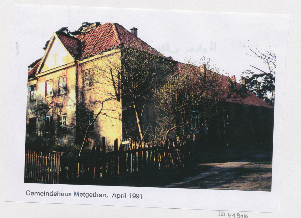 Metgethen,  Hohenzollernweg  7,  Ev. Gemeindehaus