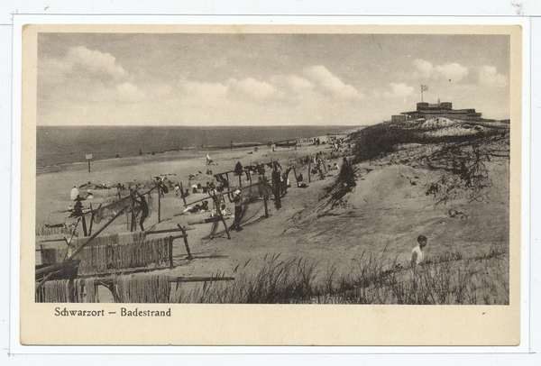 Schwarzort, Strand mit Strandhalle