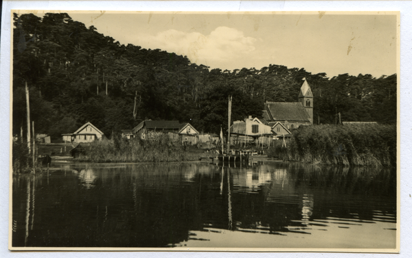 Schwarzort, Ortsansicht und Kirche