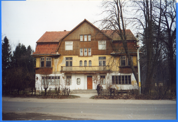 Georgenswalde, Warnicker Straße, fr. Fremdenheim, Drogerie, Bäckerei Schoris