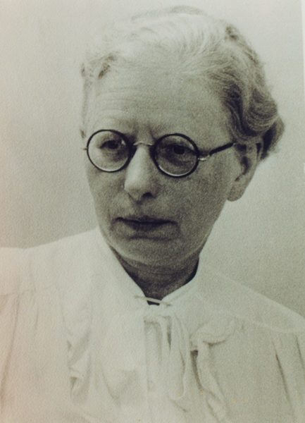 Neukirch, Lehrerin Ella Neuhoff