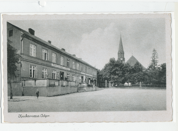 Kuckerneese, Hotel "Deutsches Haus" und Kirche