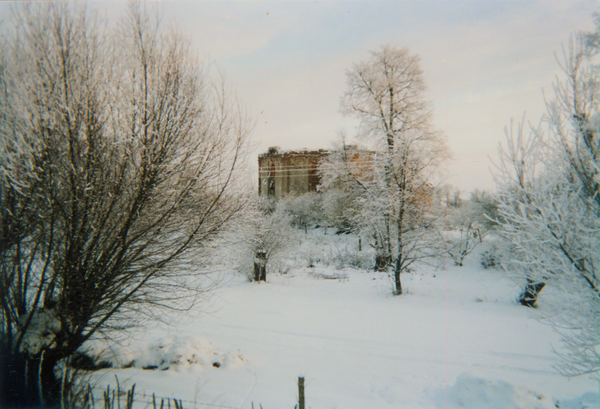 Rauterskirch, Kirchenruine im Winter