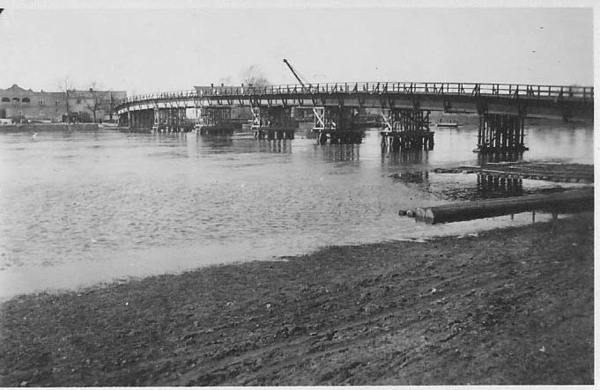 Rauterskirch, Gilgebrücke im Bau