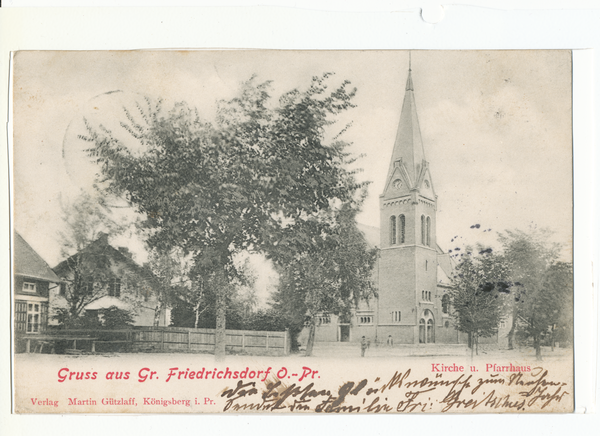 Groß Friedrichsdorf, Kirche und Pfarrhaus