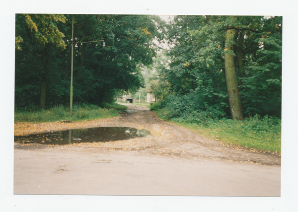 Metgethen, Hubertusweg, von Ecke Adolf-Hitler-Weg in Richtung Süden, im Hintergrund  Nr. 4 ??