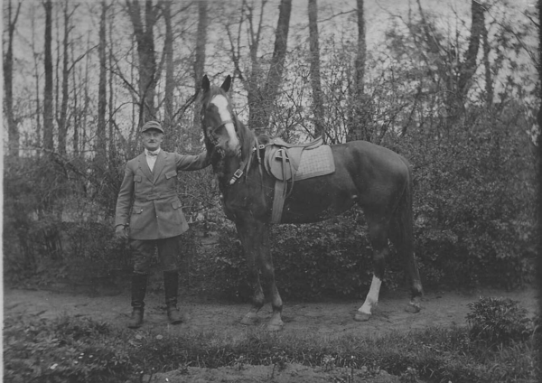 Rauterskirch, Tierarzt Dr. Fritz Buttgereit