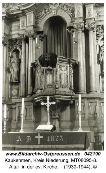 Kuckerneese, Altar  in der ev. Kirche