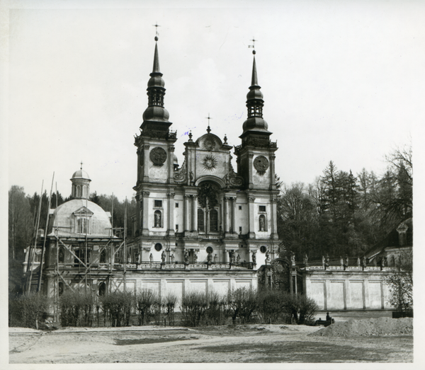 Heiligelinde, Kirche