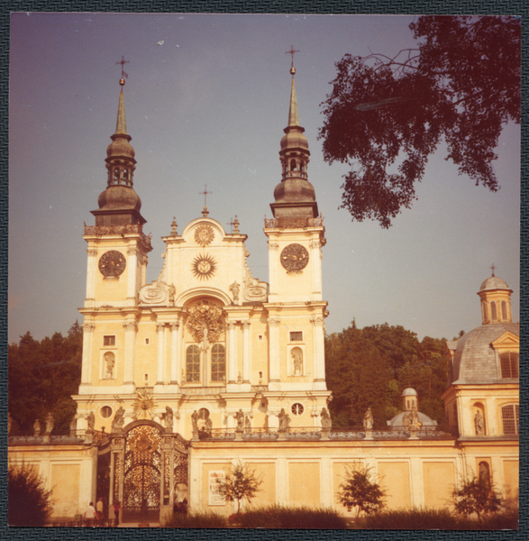 Heiligelinde, Kirche