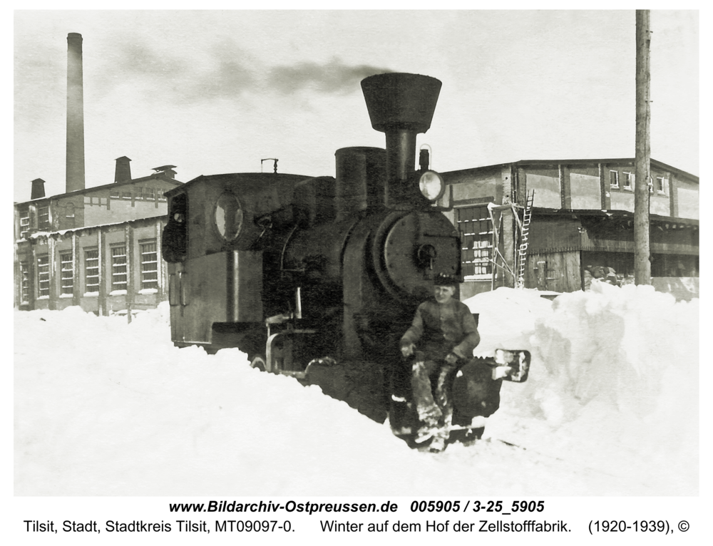 Tilsit, Winter auf dem Hof der Zellstofffabrik