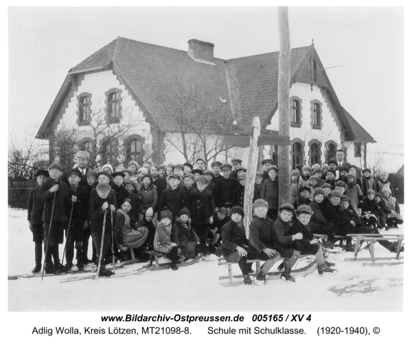 Freihausen, Schule mit Schulklasse