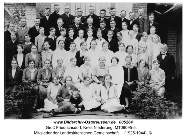 Groß Friedrichsdorf, Mitglieder der Landeskirchlichen Gemeinschaft