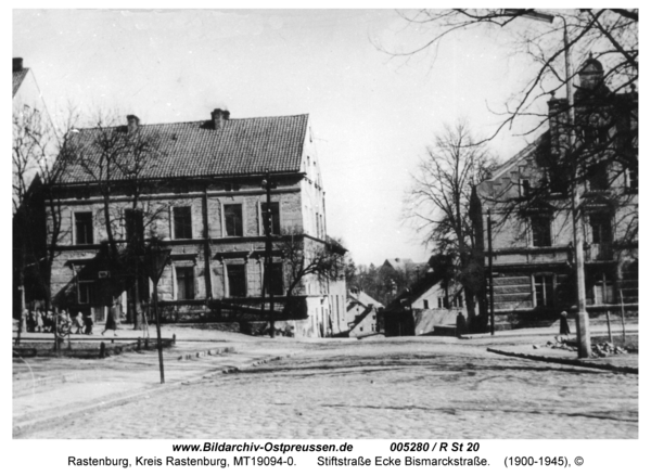 Rastenburg, Stiftstraße Ecke Bismarckstraße