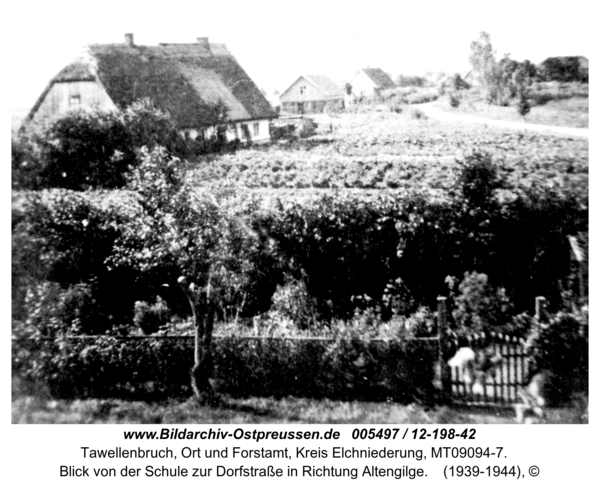 Tawellenbruch, Blick von der Schule zur Dorfstraße in Richtung Altengilge