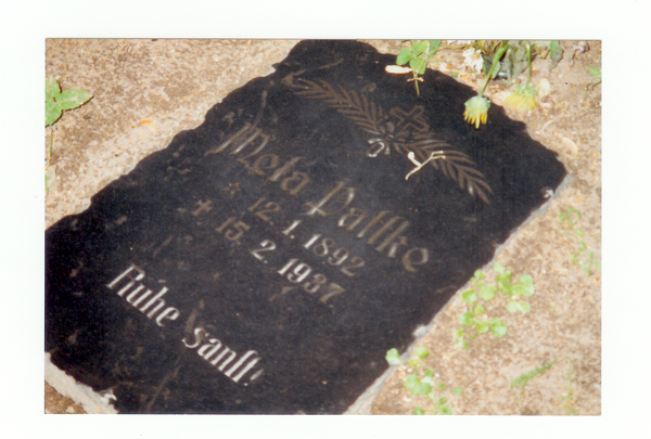 Tilsit, Schmalupp-Friedhof, Grabstein