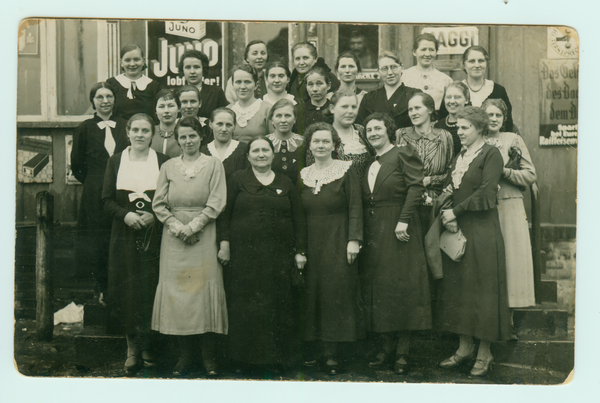 Grünhausen, 32, Frauenverein 1937