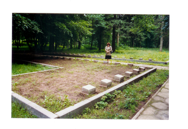 Tilsit, Waldfriedhof, Einzelgräber