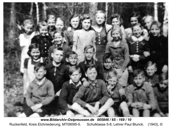 Ruckenfeld, Schulklasse 5-8, Lehrer Paul Blunck