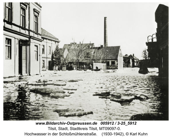 Tilsit, Hochwasser in der Schloßmühlenstraße