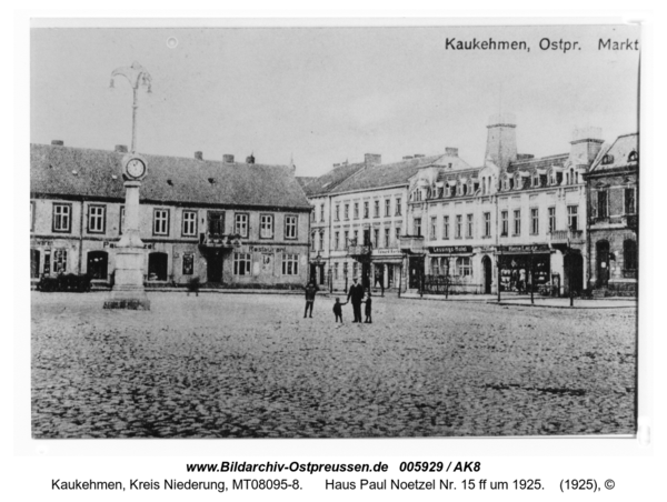 Kuckerneese. Am Markt mit Kandelaber, Haus Paul Noetzel Nr. 15 ff um 1925
