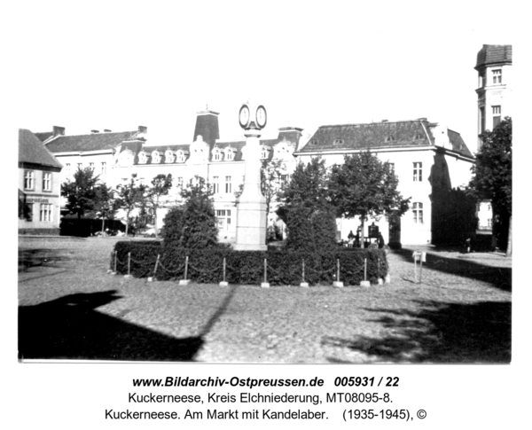 Kuckerneese. Am Markt mit Kandelaber