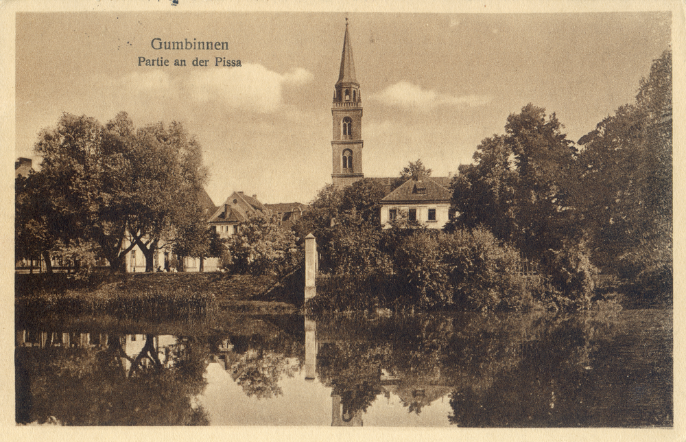 Gumbinnen, Flußpartie mit Altstädtischer Kirche