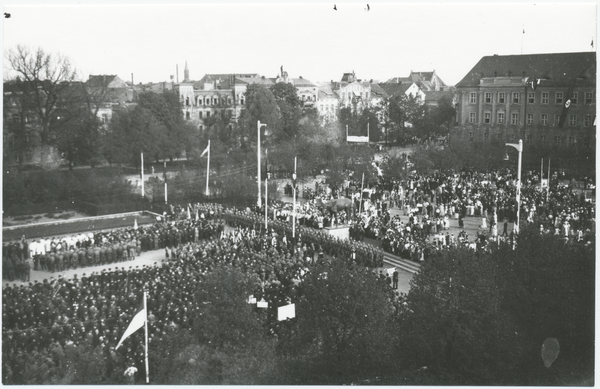 Tilsit, Einweihung des Elchdenkmals auf dem Anger am 29.06.1928