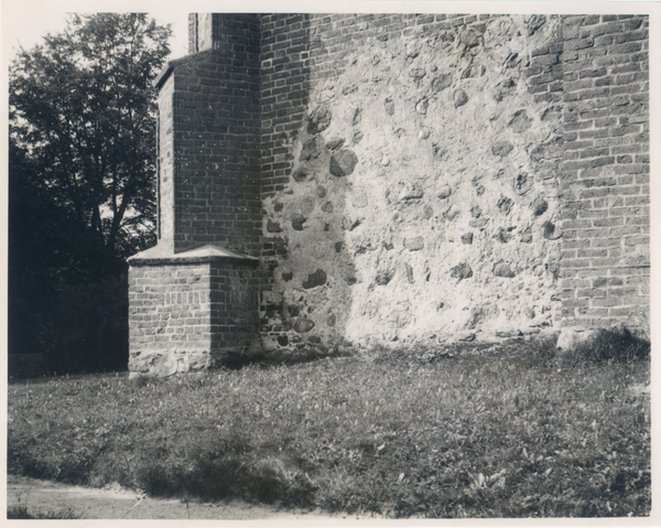 Groß Schwansfeld, Kirche, Teilansicht