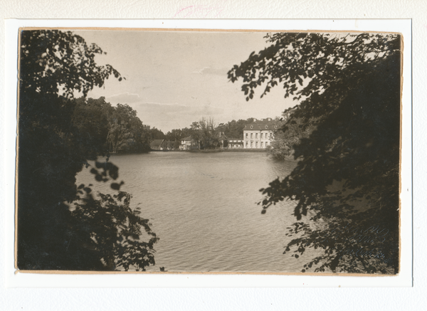 Friedrichstein, Seeblick zum Schloss, des Grafen von Dönhoff