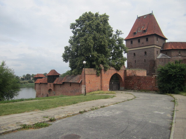 Marienburg (Malbork), Die Ordensburg an der Nogat