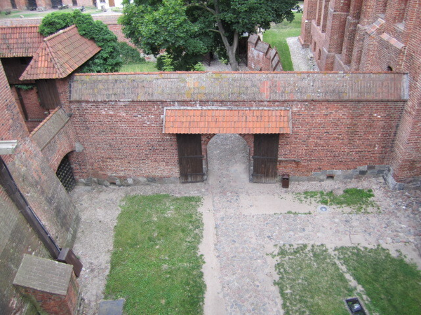 Marienburg (Malbork), Blick Rechts Zwischengraben