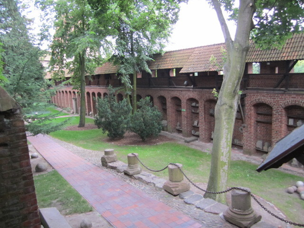 Marienburg (Malbork), Wehranlage