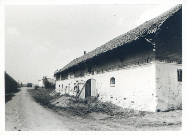 Groß Polleiken, Stallgebäude am Gutshaus