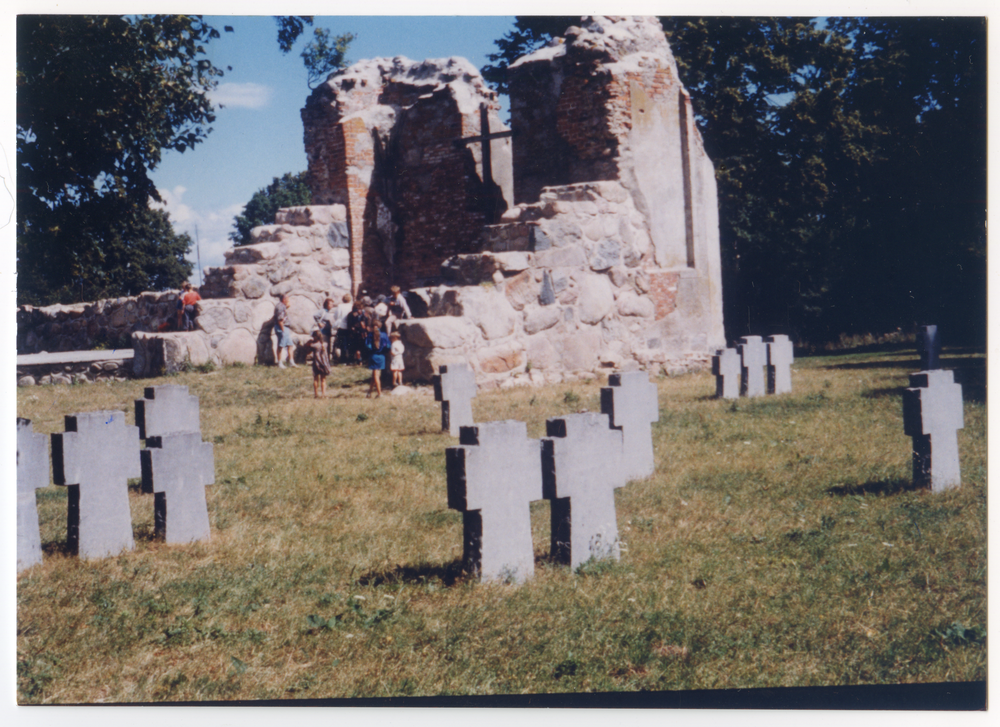 Germau, Soldatenfriedhof