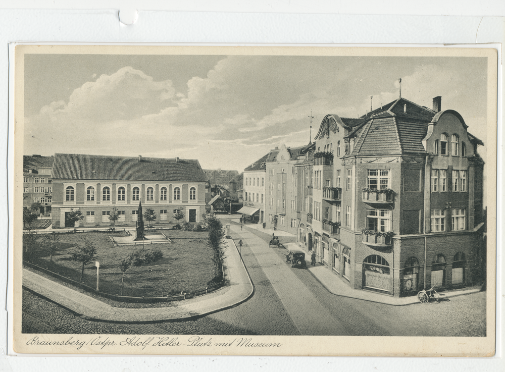 Braunsberg, Adolf-Hitler-Platz mit Museum (ehem. Vorstädtischer Markt)