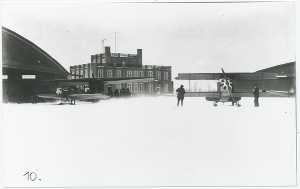 Königsberg, Flughafen Devau, Motorflugzeug DP IIa auf Schneekufen