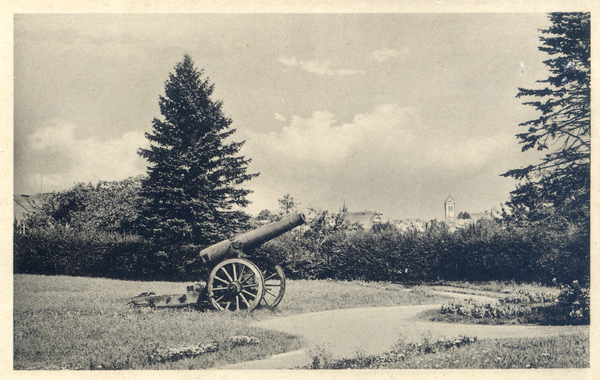 Gerdauen, Kanone im Park des Kreishauses